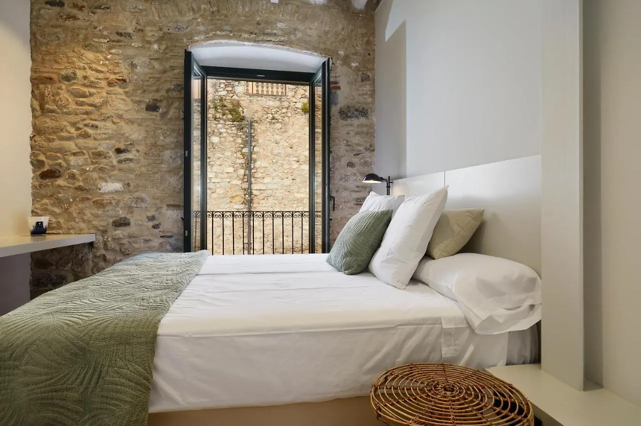Canvas Apartments & Lofts Girona 0*,